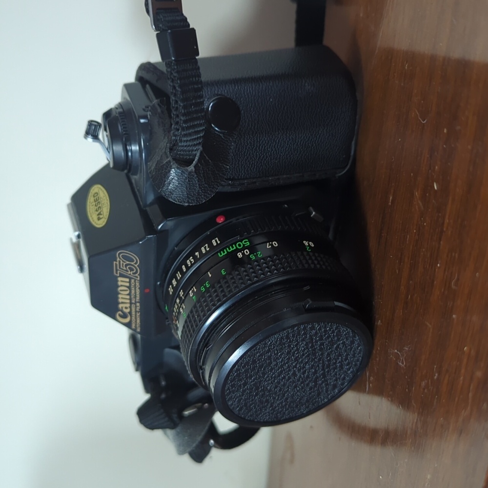 Vintage Canon T50 35mm SLR with Flash and Carrying Case